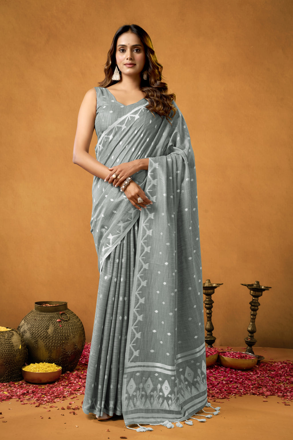 Aarohi Pure Linen Saree – Chikankari Border & Pallu (Grey)